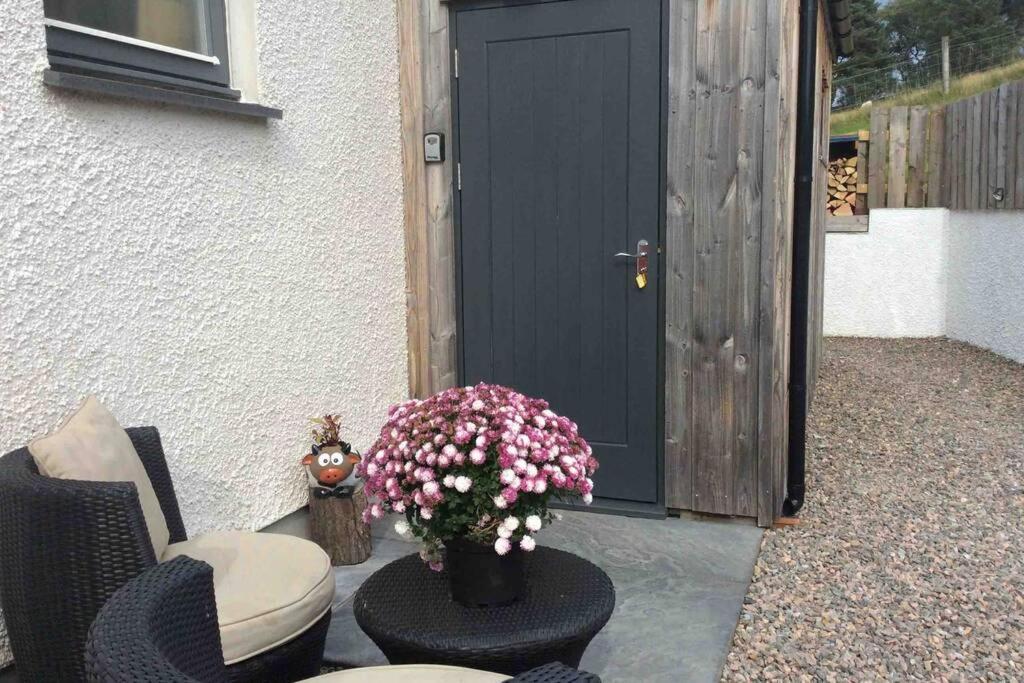 Drovers Studio Apartment Tomatin Exterior foto
